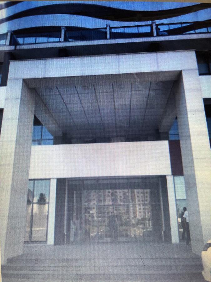 Irina Apartment 1 バトゥーミ エクステリア 写真